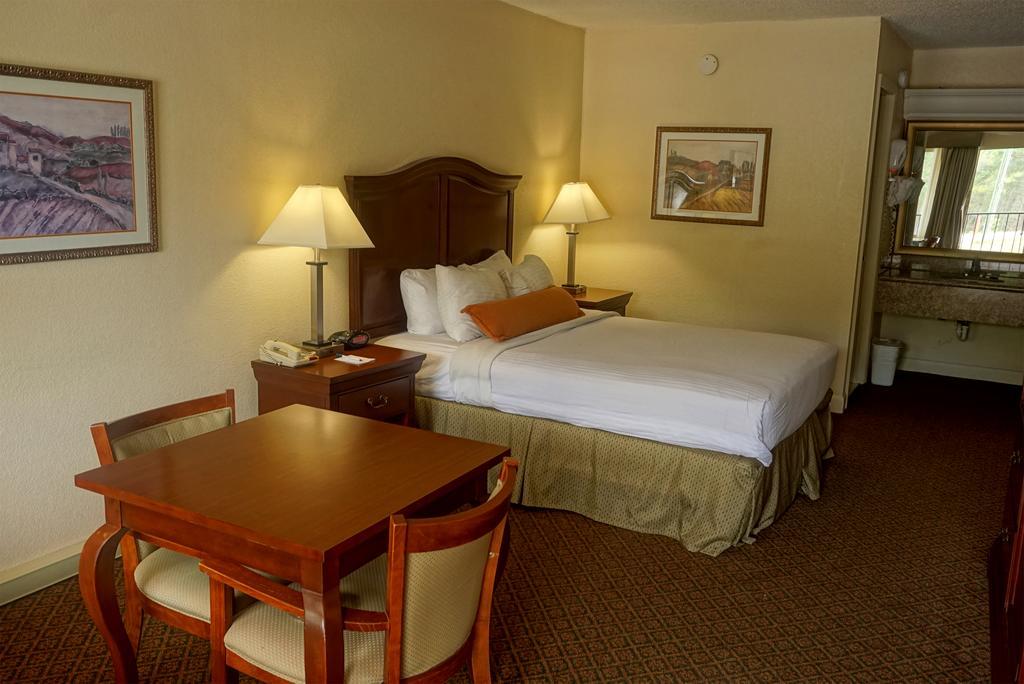Best Western Point South Yemassee Extérieur photo